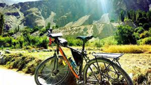 U'khand: Senior citizens on cycling adventure