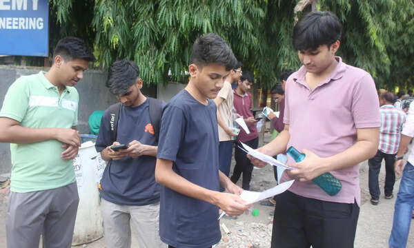 Tough mathematics, lengthy physics keep JEE Advanced aspirants on edge
