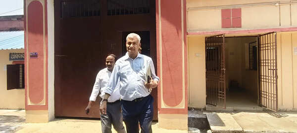 NHRC special rapporteur checks Keonjhar jails, police stations & shelter homes