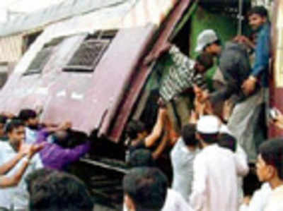 RTI shows ATS may have forged signature of 7/11 blasts accused