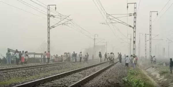 Two brothers die after being hit by train in Kaimur