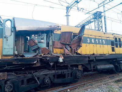 Engine rams into another at CST yard, 3 rail workers hurt