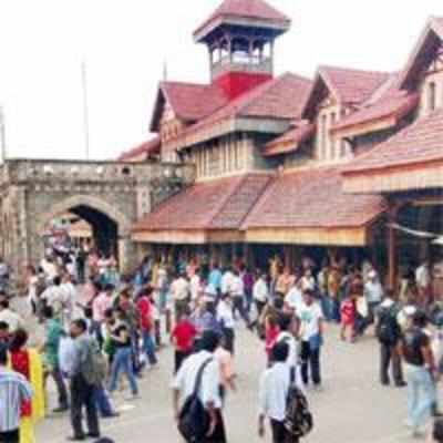 Thief escapes from Bandra stn lock-up