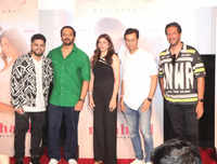 Check out our latest images of <i class="tbold">salim sulaiman</i>
