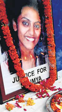 Saumya Vishwanathan <i class="tbold">murder case</i> - 2008