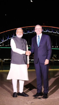 PM Modi and <i class="tbold">albanese</i> hold bilateral meeting