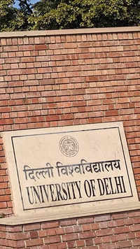 Delhi University's <i class="tbold">academic council</i> removes Allama Iqbal chapter