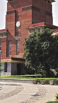 Delhi University removes Allama Iqbal chapter