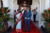 President Murmu expresses solidarity with <i class="tbold">suriname</i>