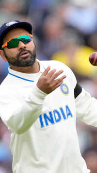 India <i class="tbold">test squad</i>
