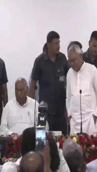 Host was Bihar chief minister and JD(U) <i class="tbold">leader nitish kumar</i>​