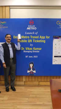 <i class="tbold">dmrc</i> Travel