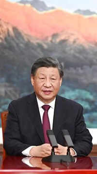 <i class="tbold">Xi Jinping</i>