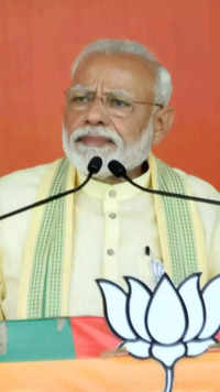 PM Inaugurates Various <i class="tbold">development projects</i>