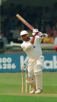 ​Graham Gooch (England, <i class="tbold">1987 world cup</i>): 471 runs