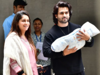 Dipika Kakar and her <i class="tbold">newborn son</i> get discharged from the hospital