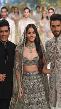 Ranveer Singh Halts Ramp Walk To Greet Mukesh Ambani At Bridal