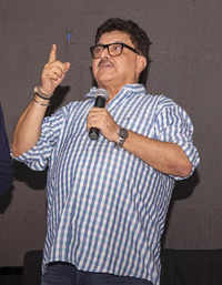 Check out our latest images of <i class="tbold">ashoke pandit</i>