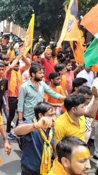 <i class="tbold">vhp</i>, Bajrang Dal protests