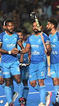 ​India make it 2-0 via Harmanpreet's fierce drag-flick