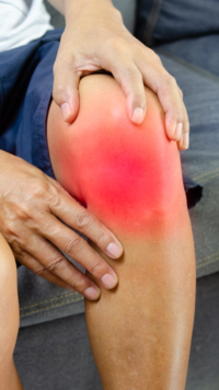 ​Home remedies for <i class="tbold">knee pain</i>​