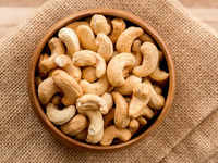 Lesser known benefits of cashews nuts that help in weight loss
