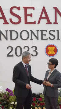 <i class="tbold">asean</i> Challenges