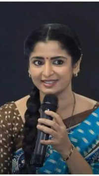 ​​Sushma K Rao as <i class="tbold">putta</i> Gowri's teacher​