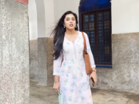 ​Sumbul Touqeer gives a glimpse of her outdoor shoot in Lucknow and Kanpur for Kavya: Ek Jazbaa, Ek <i class="tbold">junoon</i>; says "I had a leg spasm but the crew took good care of me"