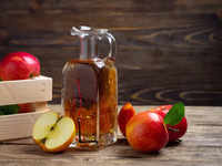 ​Apple cider vinegar <i class="tbold">mouthwash</i>