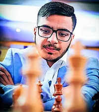 Maharashtra's youngest Grandmaster Raunak crowned U-20 world