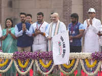 <i class="tbold">home minister</i> Amit Shah flagged off 'Run for Unity' campaign