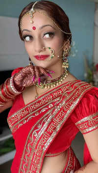 <i class="tbold">Karva Chauth</i> 2023: Manasi Naik dazzles in a red saree