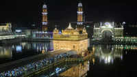 Golden Temple in <i class="tbold">amritsar</i>