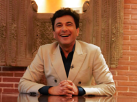 ​MasterChef India's Chef Vikas Khanna opens up about the kitchens being physically abusive and facing racism, he says "That Chef took a cleaver while I was chopping something and <i class="tbold">slashed</i> it on my hand"