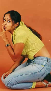 Rare <i class="tbold">throwback pictures</i> of Jyotika