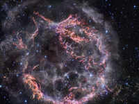 ​Supernova remnant <i class="tbold">cas</i> A glimmers in new image