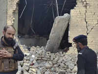 ​23 dead, several injured in Pak <i class="tbold">terror attack</i>