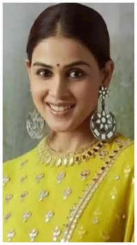 ​Marathi <i class="tbold">actress</i>es Who Made Heads Turn In Yellow ​