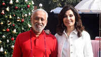 Snapshots from Dilip and <i class="tbold">devi cherian</i>'s annual Christmas bash