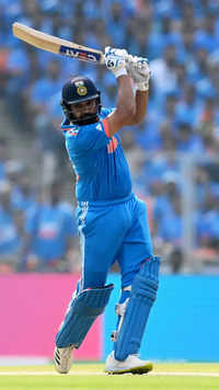 Most sixes in <i class="tbold">international cricket</i>