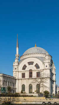Valide Sultan Mosque, Turkey - <i class="tbold">sultana</i> Safiye