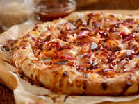 ​​<i class="tbold">chicken curry</i> Pizza​