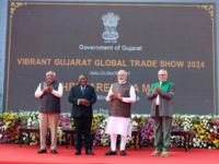 PM Modi inaug​urates 10th edition of <i class="tbold">vibrant gujarat global summit</i>