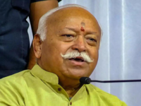 <i class="tbold">rss chief</i> and Karsevak's families invited