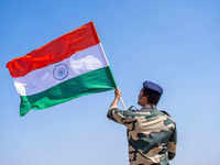 <i class="tbold">republic day</i> wishes for soldiers