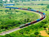 Railway <i class="tbold">budget 2024</i>: Record capex likely