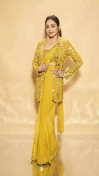 We loved this sari, how about you?