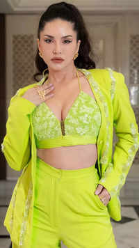 Sunny Leone dazzles in <i class="tbold">vibrant</i> neon ensemble