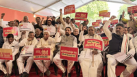 Karnataka Cong staged protest, 'Chalo Delhi'